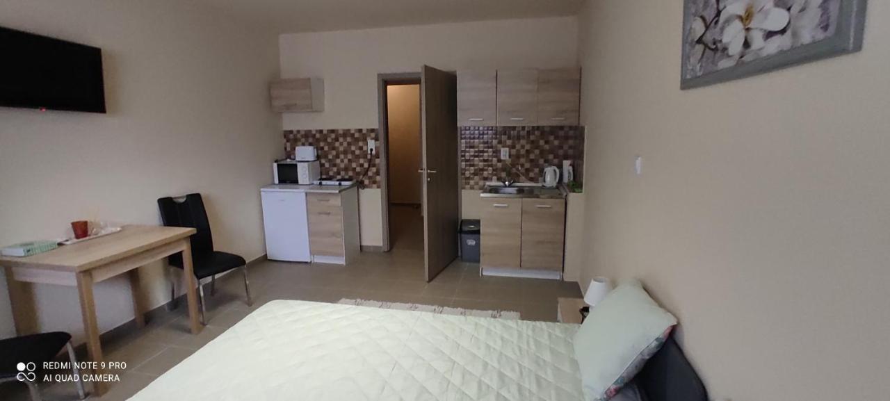 Centrum Apartmanok ชิโอฟก ภายนอก รูปภาพ