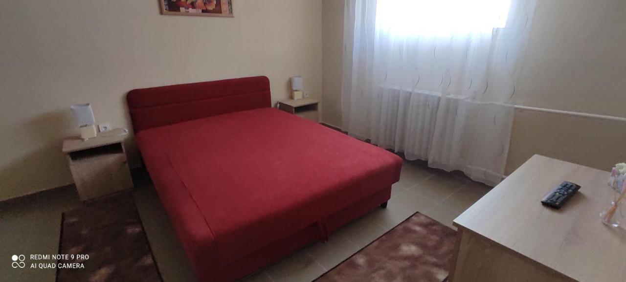 Centrum Apartmanok ชิโอฟก ภายนอก รูปภาพ